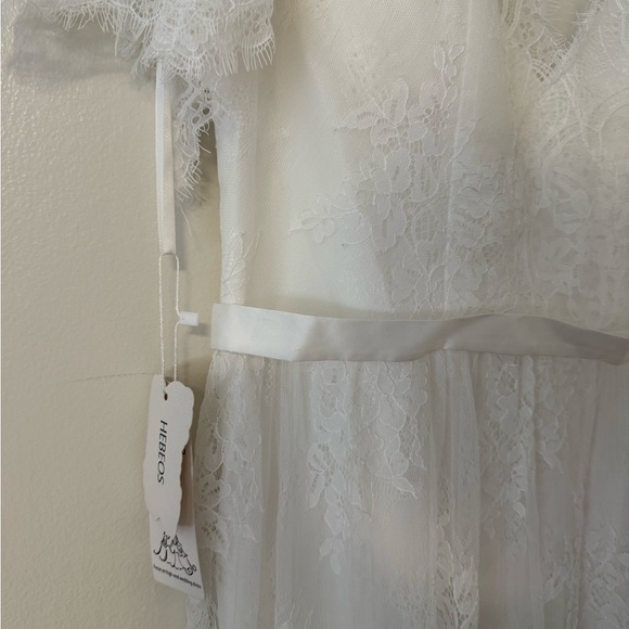 NWT Plus Size Wedding Dress White Lace Boho Cap Sleeve Size 18W Empire Waist - Picture 2 of 15